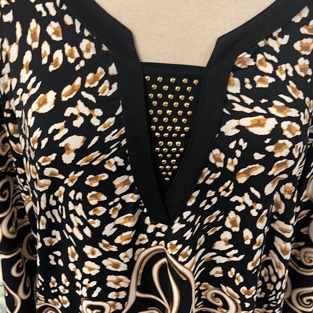 JM Collection Blouse - Picture 2 of 5